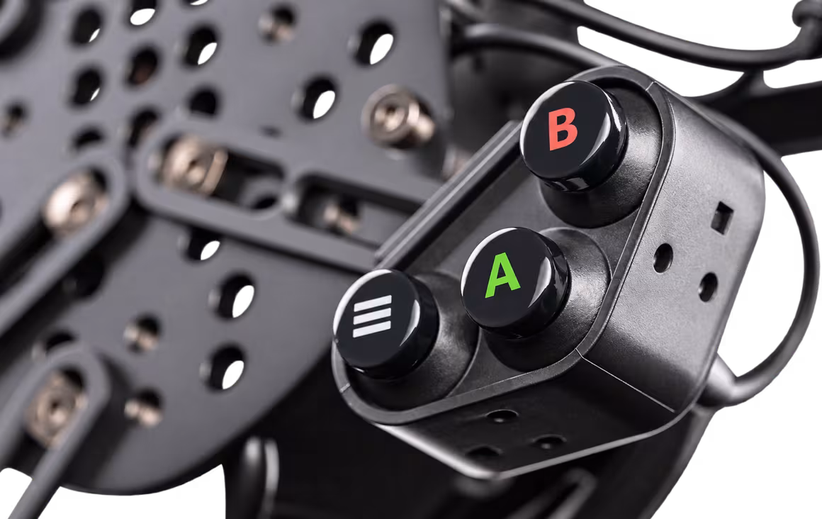 Adjustable A, B and menu button cluster on the Fanatec ClubSport Universal Hub V2